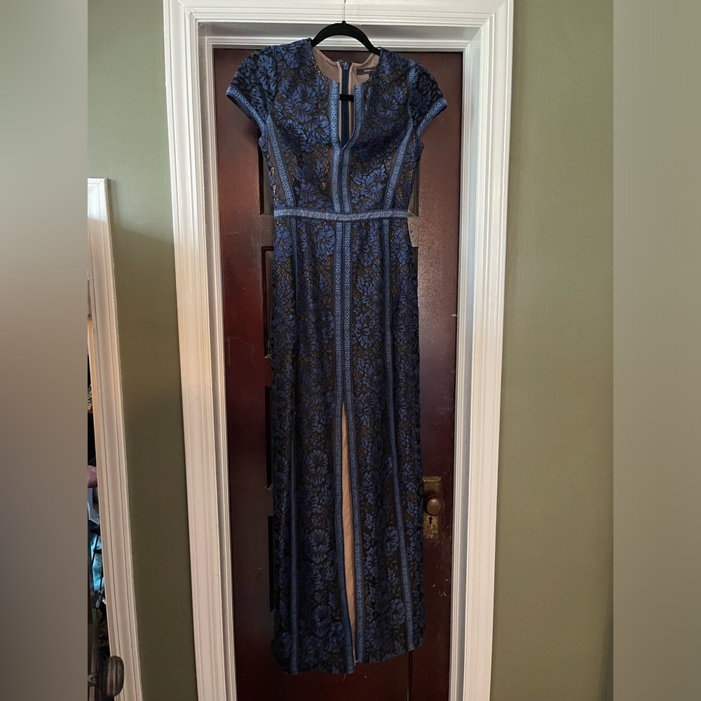 BCBGMAXAZRIA Cailean Floral Lace Gown Blue Dress